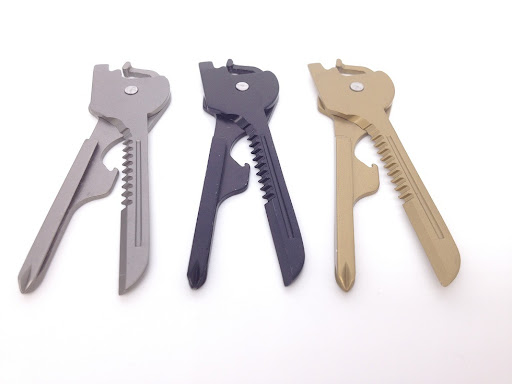 Title 3, Swiss technology 6 in one key knife