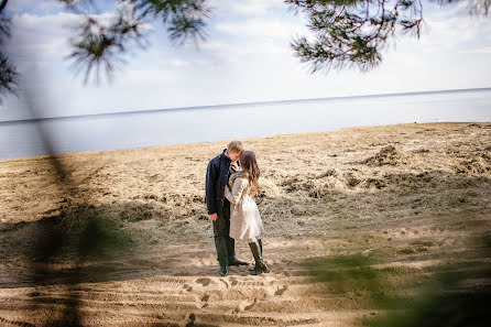 Fotógrafo de casamento Elizaveta Zavyalova (lovelyphoto). Foto de 5 de junho 2015