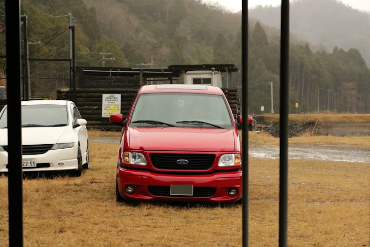 F-150のピックアップトラック・アメ車・フォード・オフ会に関するカスタム事例の投稿画像1枚目