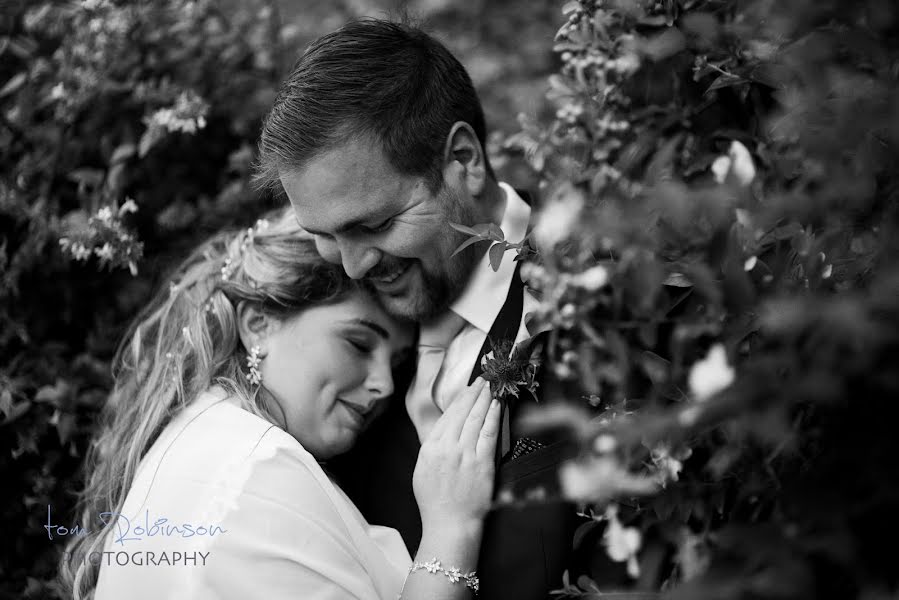 Fotografo di matrimoni Tom Robinson (tomrobinsonphoto). Foto del 2 luglio 2019