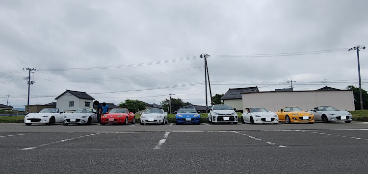 ロードスターのテールランプのこだわり・NC2ロードスター(≧▽≦)／・サンフラワーイエローです。(*´▽｀*)・(　-∀・)📷️✨　✨🚘️✨に関するカスタム事例の投稿画像3枚目
