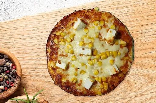 Fresh Liquid Cheese Paneer Corn Pizza