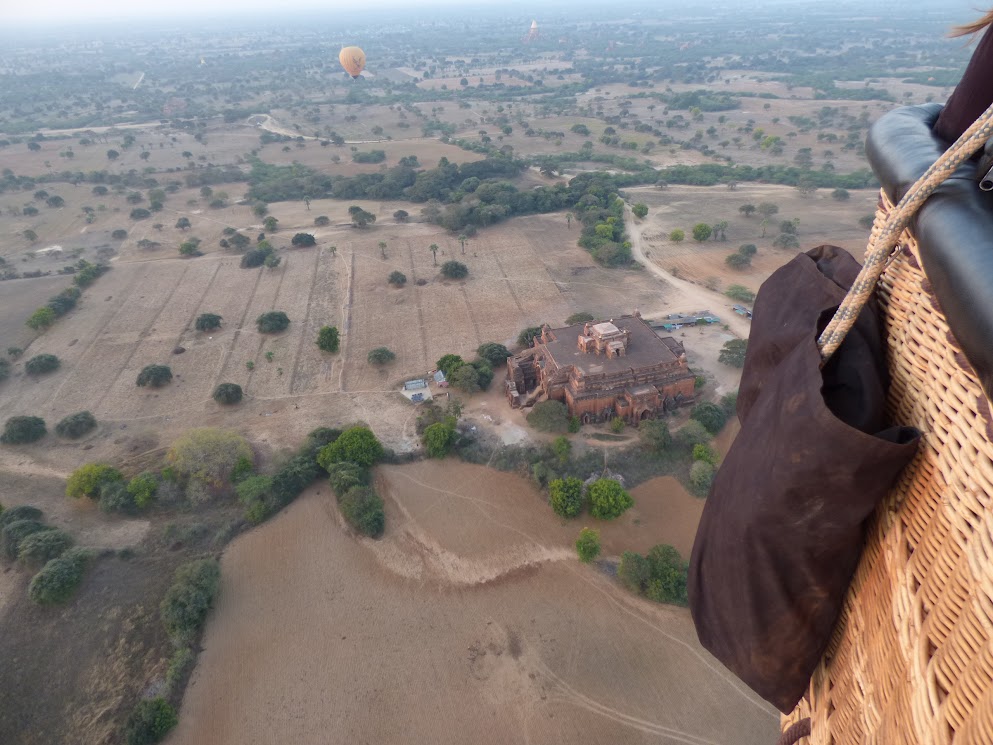 Golden Eagle Ballooning - bagan