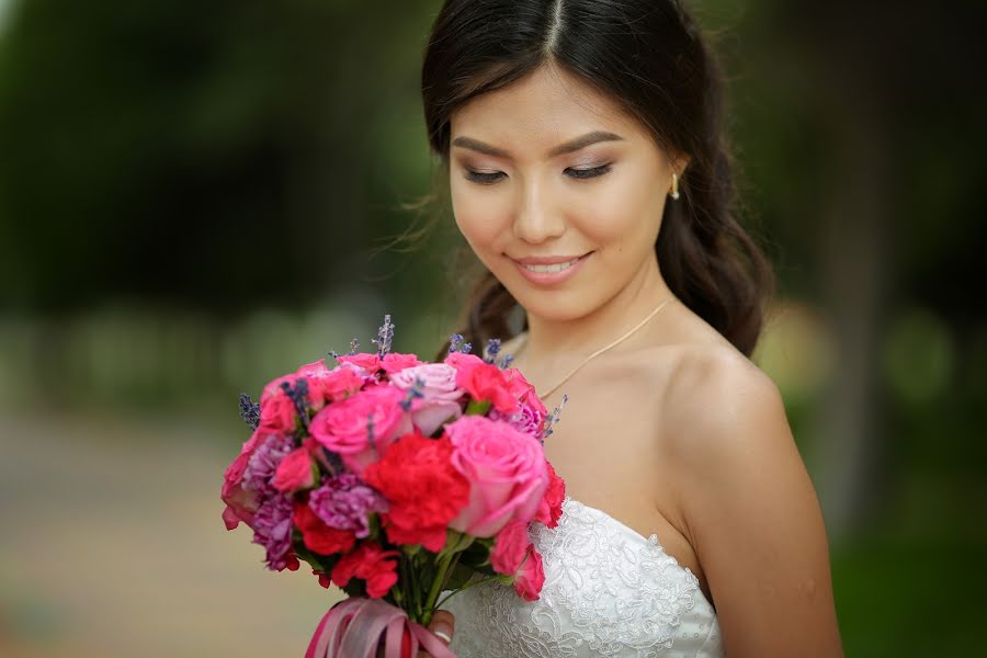 Wedding photographer Malik Sadykov (msadykov24). Photo of 1 August 2017