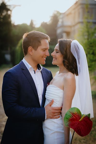 Fotografo di matrimoni Anastasia Komarova (komarovanastya). Foto del 2 luglio 2023