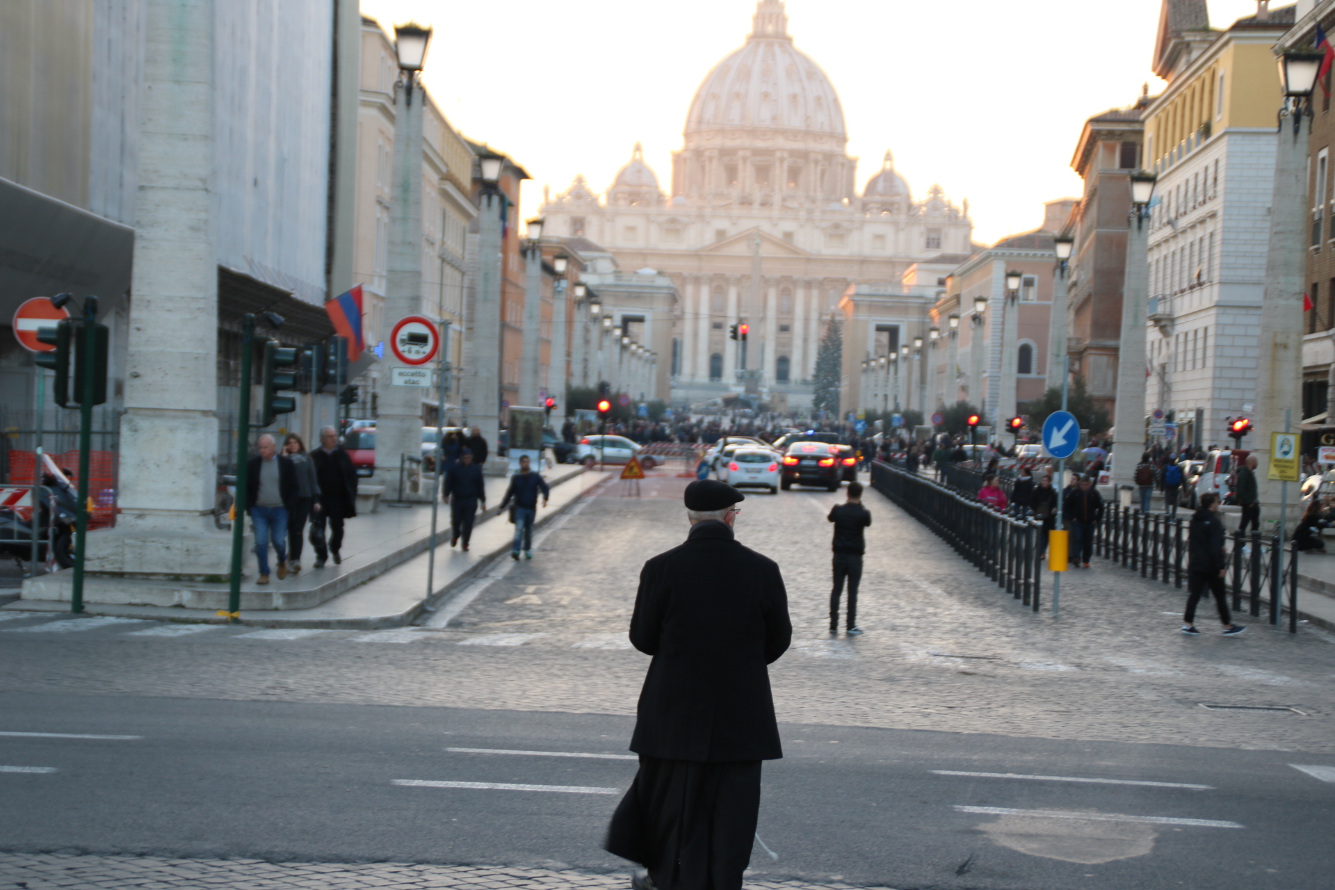 Camminando verso il vaticano di Cerzone1