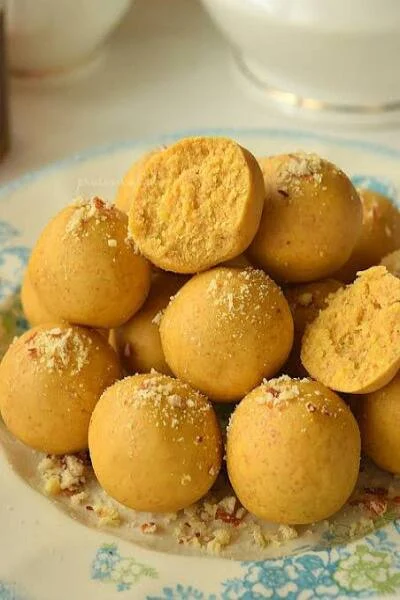 Besan Laddoo Desi Ghee