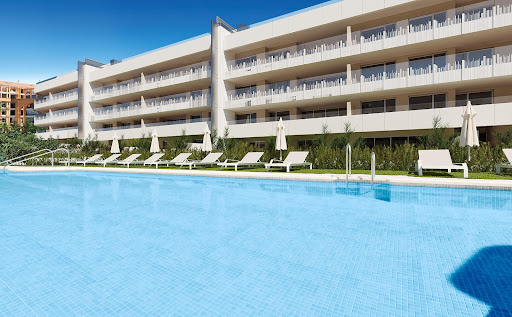 Apartment with terrace and pool 2