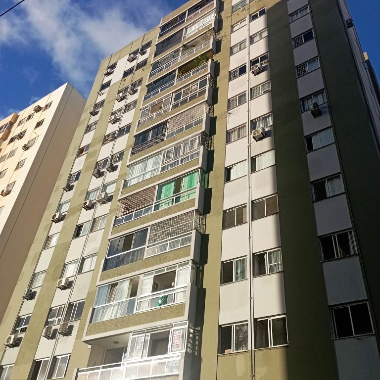 Apartamentos à venda Centro