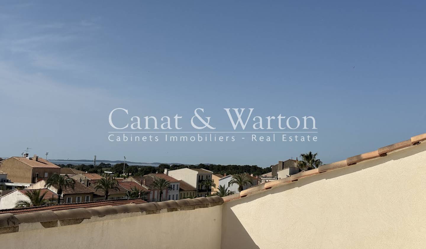 Appartement avec terrasse La Londe-les-Maures