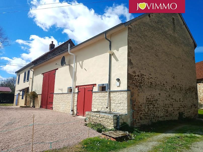 Vente propriété 10 pièces 393 m² à Marcillat-en-Combraille (03420), 240 000 €