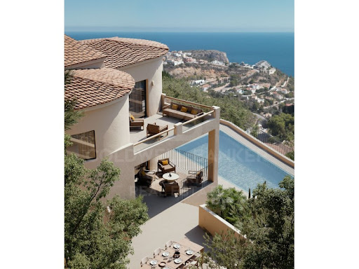House with pool 1