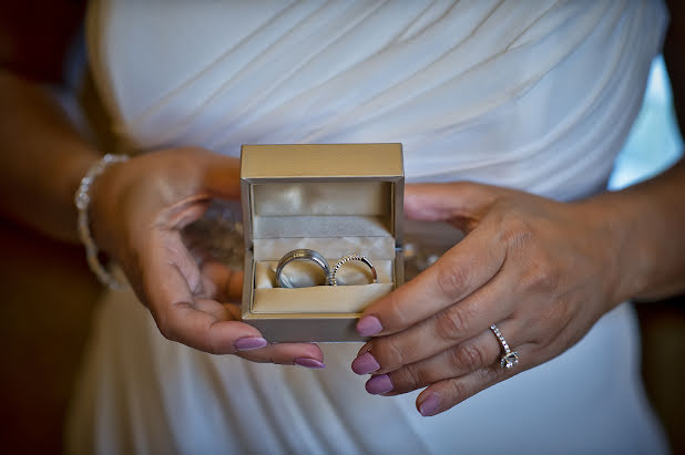 Fotografo di matrimoni Laure Jacquemin (laurejacquemin). Foto del 3 aprile 2019