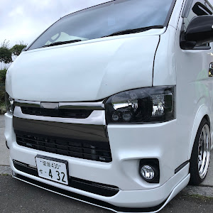 ハイエースバン GDH201V