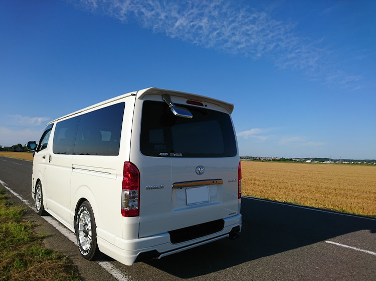ハイエースバンのドライブ・洗車・金麦パワー・田舎の田園風景に関するカスタム事例の投稿画像2枚目