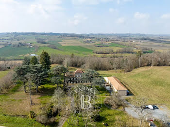 château à Nogaro (32)