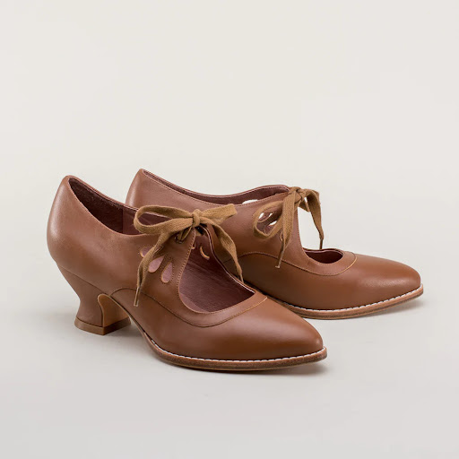 Title 3, Scarpe casual con tacco alto traforate e string...