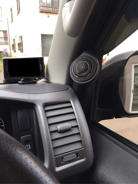 ハイエースワゴンのスピーカー取付に関するカスタム事例の投稿画像2枚目