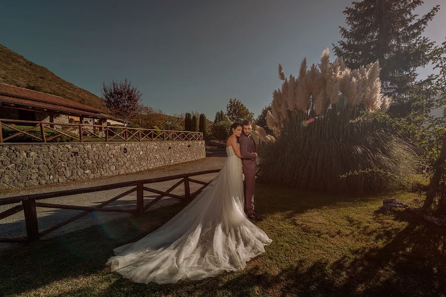 Fotografo di matrimoni Luciano Cascelli (lucio82). Foto del 16 ottobre 2023