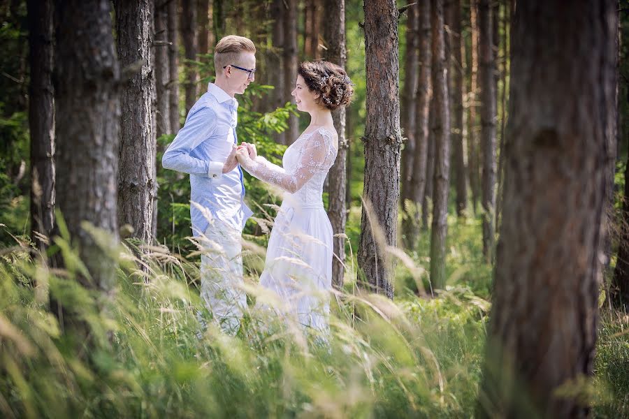 Wedding photographer Michal Vinecký (vinecky). Photo of 24 March 2019