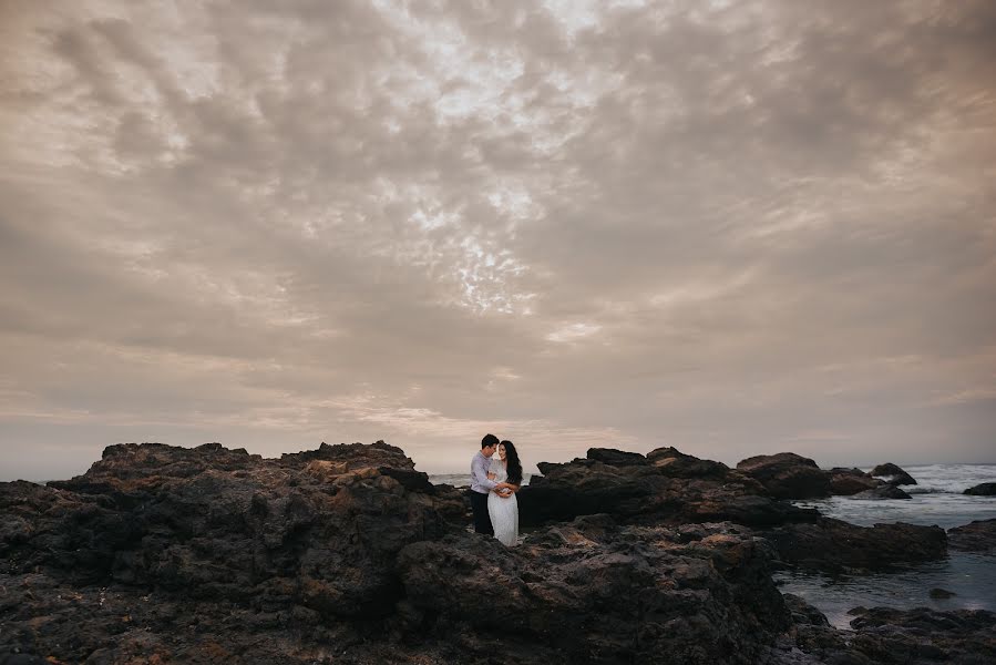 Fotografo di matrimoni Jonatthan Thauma (thaumastudio). Foto del 11 febbraio 2019