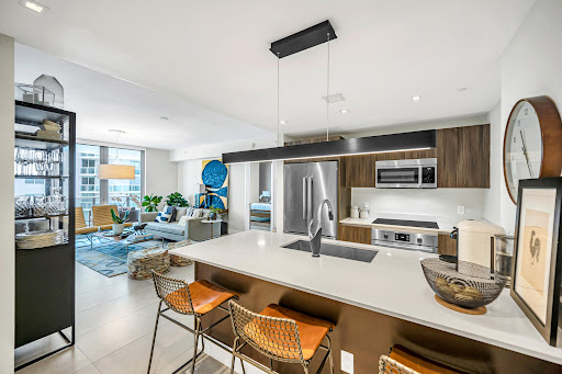 Apartment with pool 3