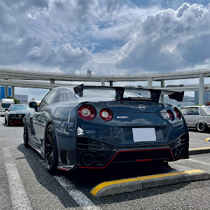 NISSAN GT-R R35