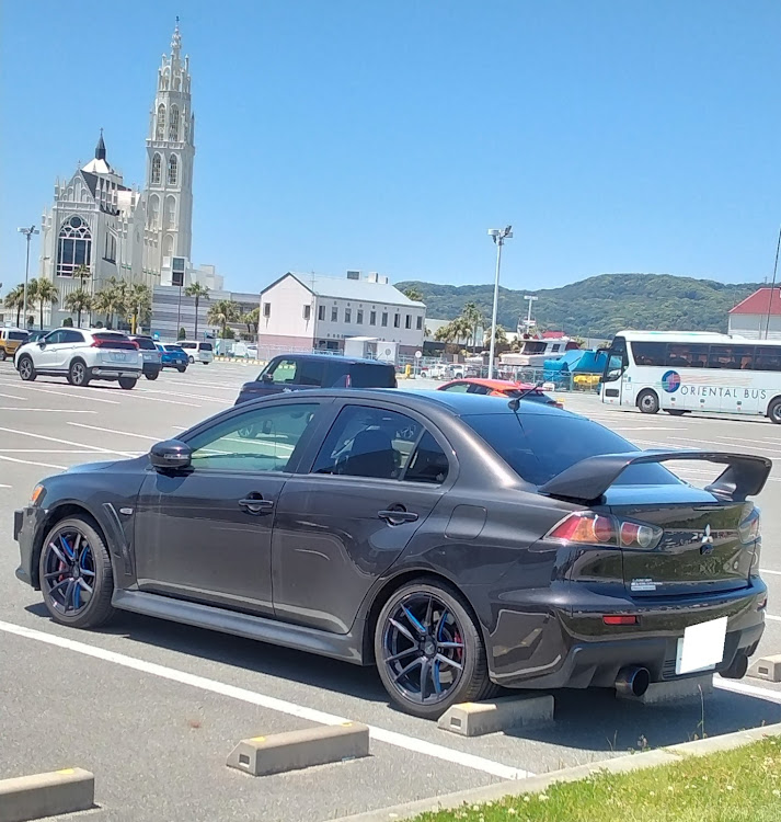 ランサーエボリューションの夏っぽい写真展・皆の撮影機材が見てみたい！・ワンポイントで格好良さアップ・窓からイケ車・たられば話に関するカスタム事例の投稿画像1枚目