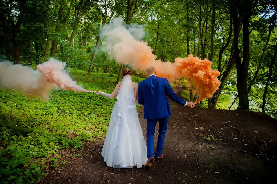 結婚式の写真家Dmitriy Sapozhnikov (sapojnikov)。2015 7月29日の写真