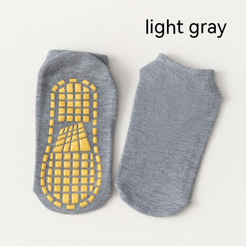 Playground Socks for Yoga, Warmth and Sports. These socks keep your feet warm during yoga, sports and outdoor activities