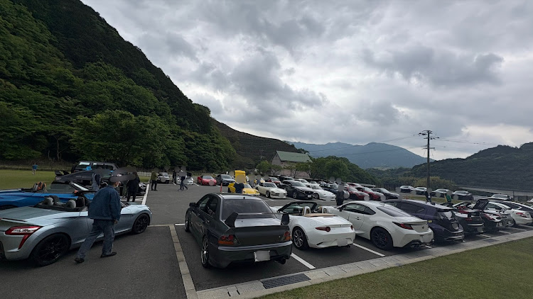 フェアレディZの第二日曜日・どげんか鳴淵・海の中道海浜公園・ドッグラン・Z31 200ZR-II  2by2  ナローボディに関するカスタム事例の投稿画像2枚目