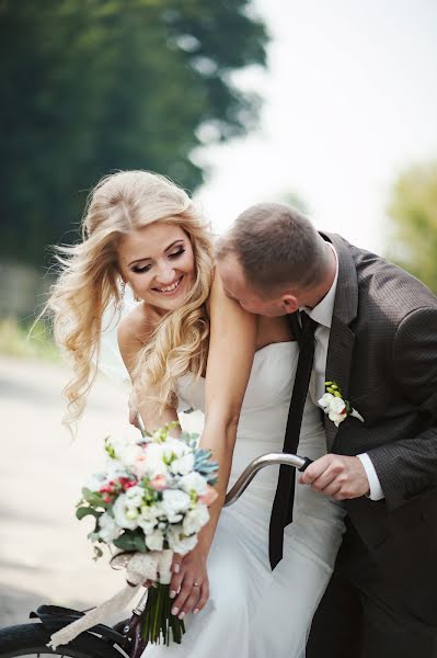 Fotógrafo de casamento Snizhana Nikonchuk (snizhana). Foto de 23 de novembro 2015