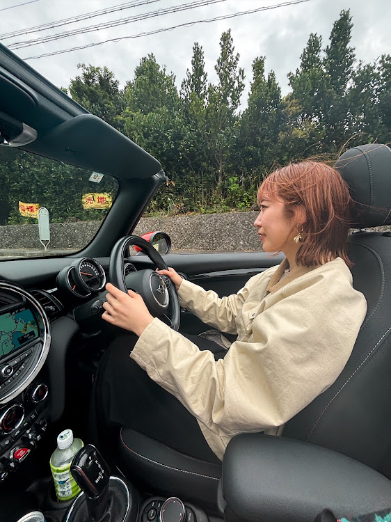 コペンのオープンカーはいいぞ〜・ミニコンバーチブル・新婚旅行・ドライブ・いつもイイネ&コメントありがとうございます🙇‍♂️に関するカスタム事例の投稿画像1枚目