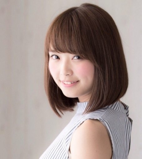 小顔演出は Aライン がキー 人気のモテヘア 前下がりショートボブ でシルエット美人に Trill トリル
