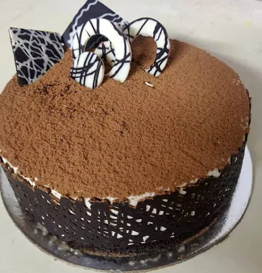 Tiramisu Cake