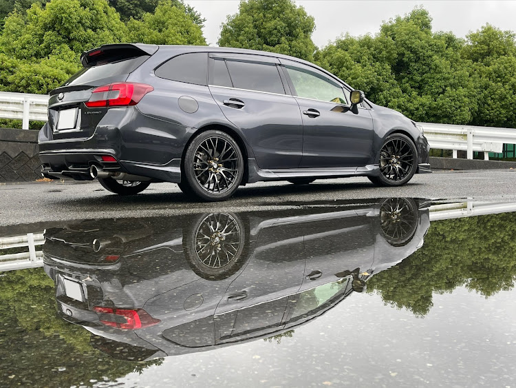 レヴォーグのLEVORG・レヴォーグ・梅雨・レヴォーグ乗りと仲良くなりたいに関するカスタム事例の投稿画像1枚目