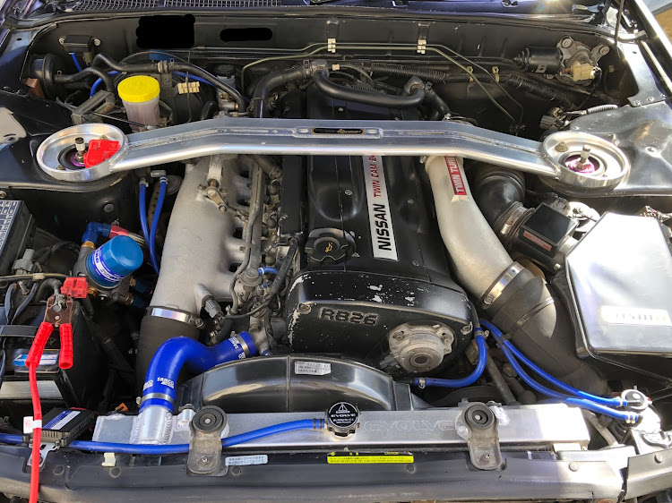 スカイライン GT-Rの朝活（洗車）・天日干し・バッテリー充電に関するカスタム事例の投稿画像4枚目