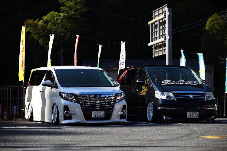 アルファードの奈良県カメ活・いい天気でした。😊・白ホイコラボ・ドライブに関するカスタム事例の投稿画像1枚目