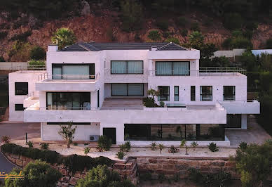 Villa with pool and terrace 5