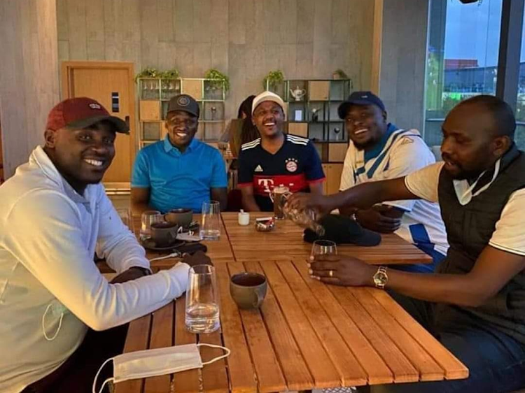 Picture that is going viral on social media with claims that Senator Mutula Kilonzo Junior was meeting Kenya Kwanza leaders for a possibility of sealing a deal.