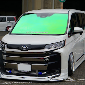 ノア MZRA90W