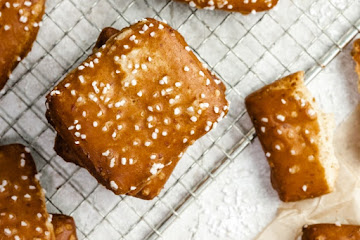 Pretzel Shortbread Cookies