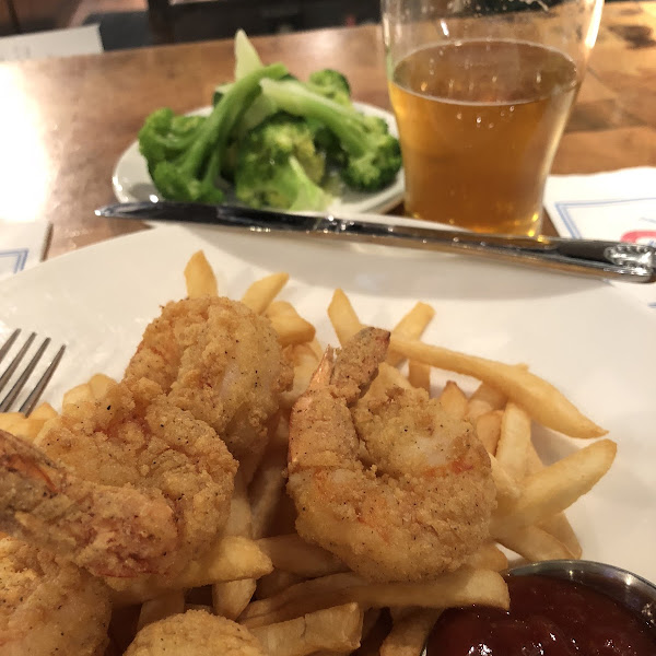 GF deep fried shrimp and chips. Delicious!