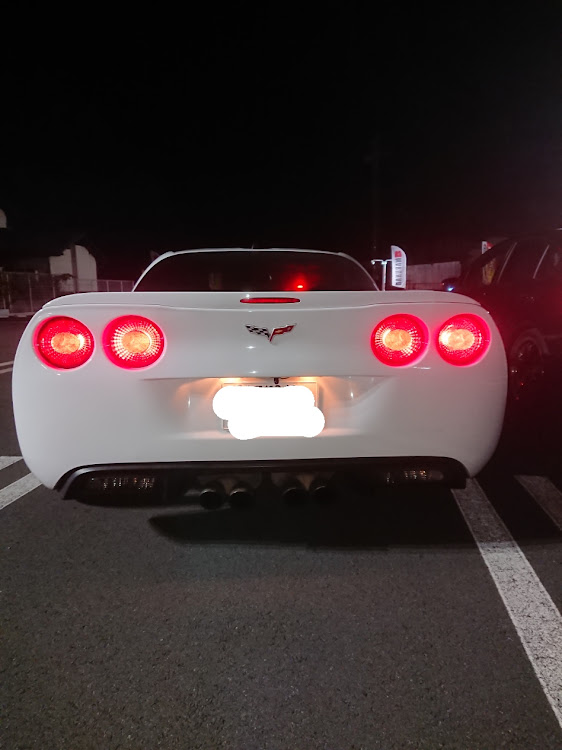 WRX STIのナイトミーティング・ポルシェケイマン・コルベット・WRX STIに関するカスタム事例の投稿画像3枚目