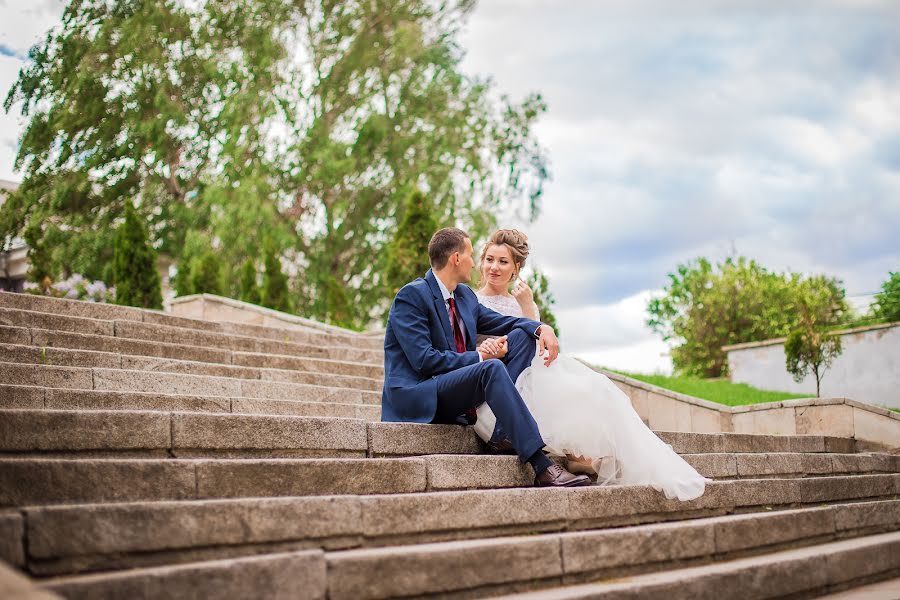 Wedding photographer Yuliya Nikitina (juliyaniki). Photo of 26 May 2019