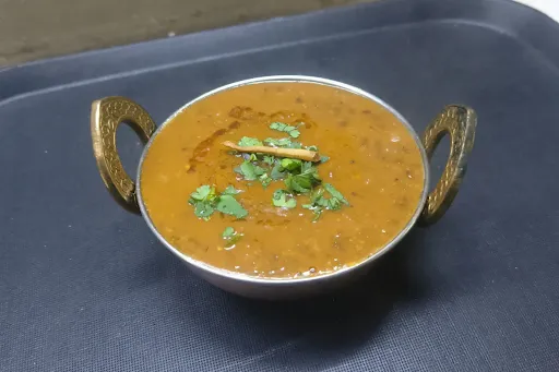 Kali Dal Tadka