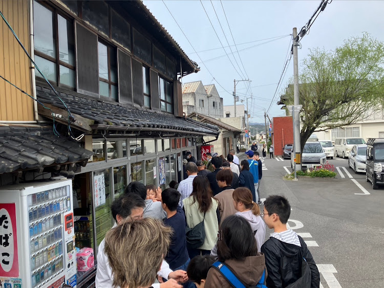 スカイラインの讃岐うどんツーリング・琴電とコラボ・讃岐うどん最高・琴電仏生山車両基地で撮影会・讃岐うどん巡礼に関するカスタム事例の投稿画像6枚目