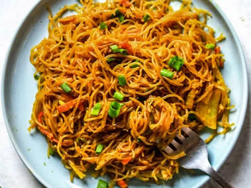 Veg Singapuri Chowmein