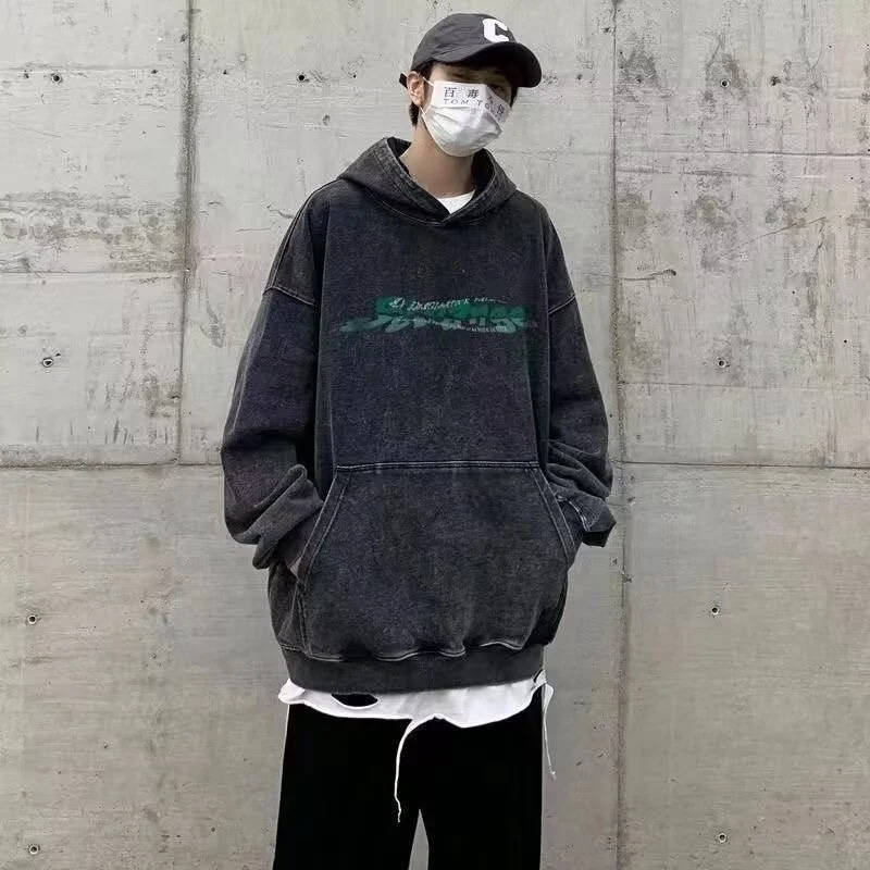 Çiftler için High Street baskılı, bol kesim, yıkamalı, yıpratılmış kapüşonlu sweatshirt. Rahat ve şık bir görünüm için ideal.