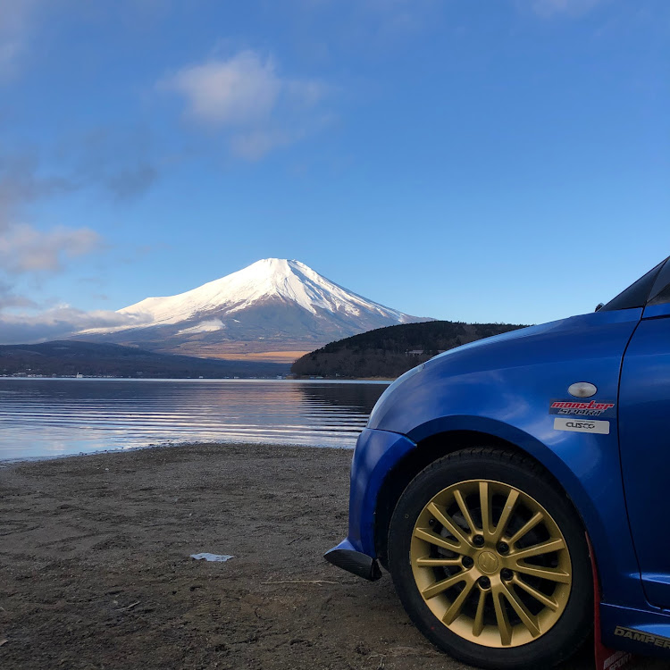 スイフトスポーツの新年のご挨拶・富士山と愛車・目指せPickUpCars・温泉行きたい！・キャンプしたいに関するカスタム事例の投稿画像1枚目